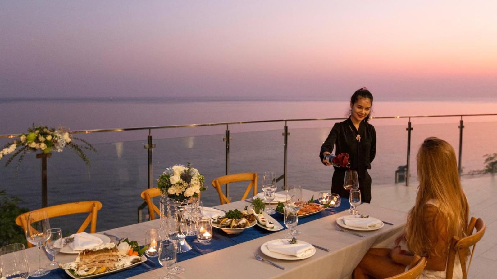 Villa Thousand Cliffs Nai Harn Екстер'єр фото